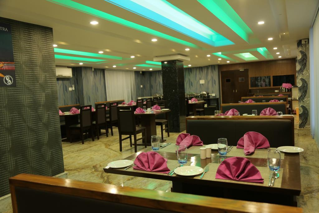 גווהטי Hotel D' Sapphire מראה חיצוני תמונה
