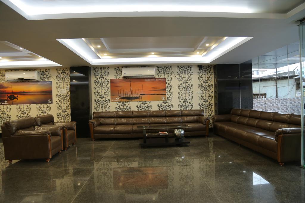 גווהטי Hotel D' Sapphire מראה חיצוני תמונה
