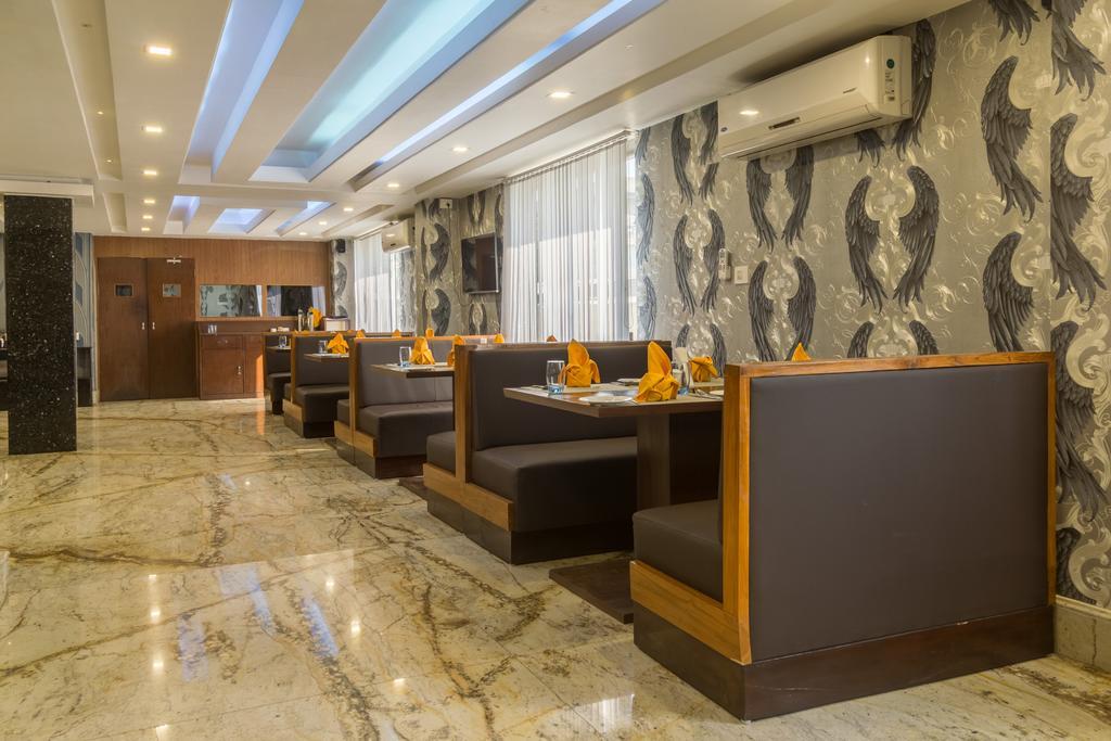 גווהטי Hotel D' Sapphire מראה חיצוני תמונה